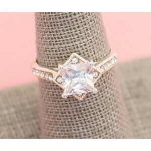 Vintage Silver Tone Art Nouveau Diamond Ring | Size 7 | Avon | H15